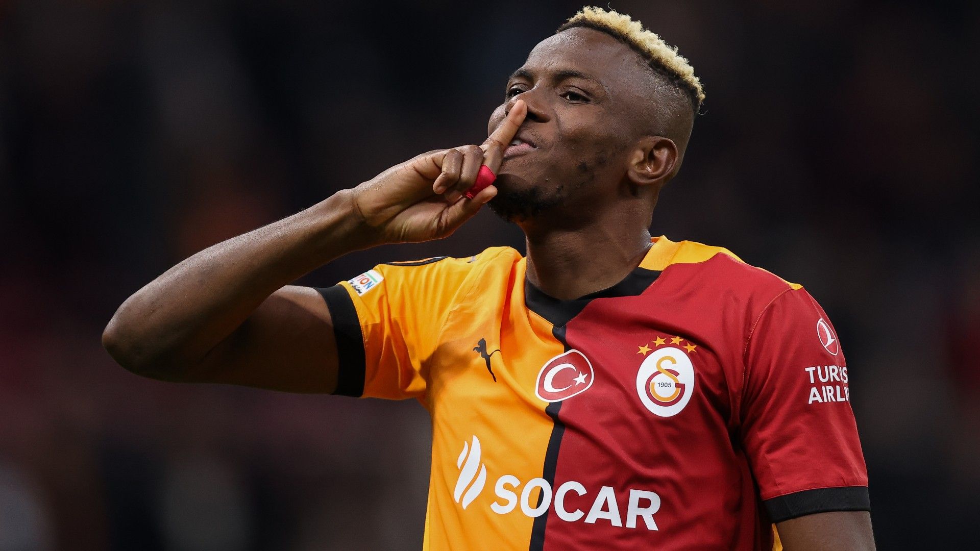 281124 Victor Osimhen of Galatasaray celebrates victory 1920