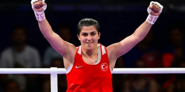 busenaz-surmeneli-yari-finale-yukseldii