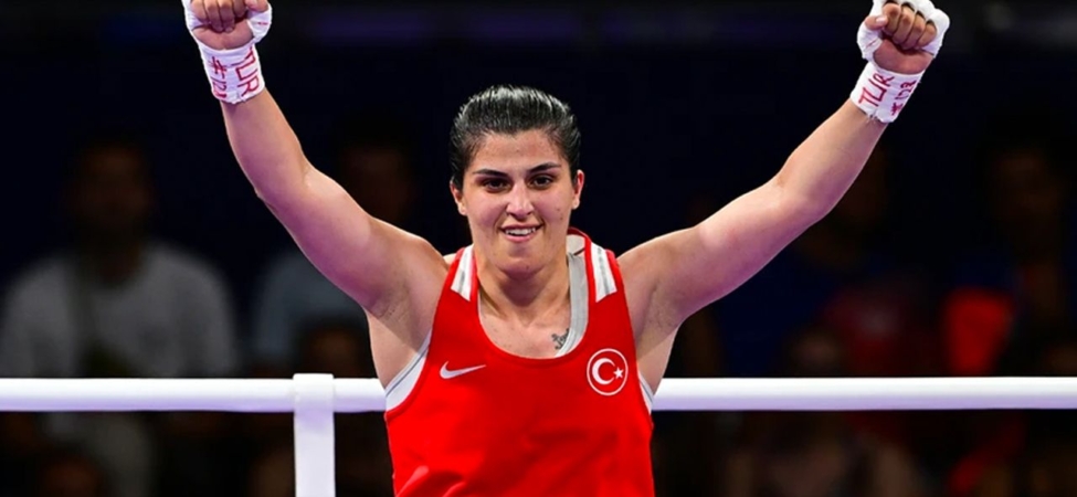 busenaz-surmeneli-yari-finale-yukseldii